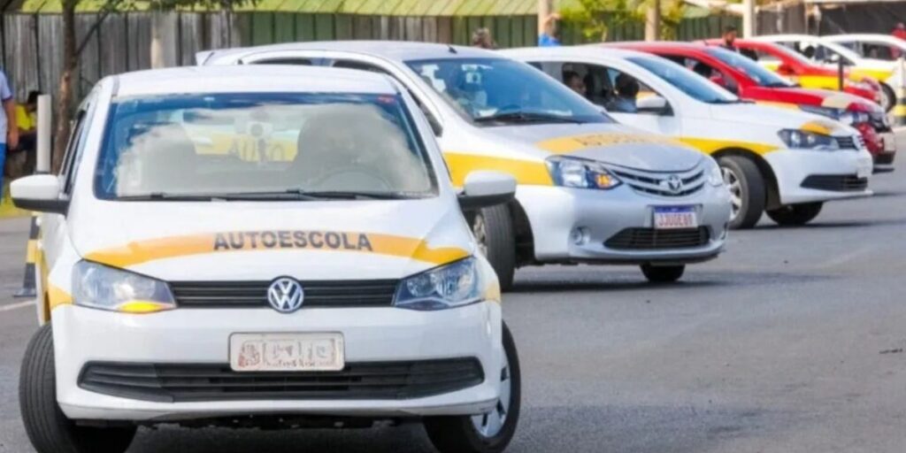 fim da autoescola obrigatória